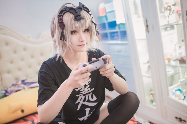 《变形金刚5》定名“最后的骑士” 6月17日开机【球速体育官方】(图1) 球速体育集团